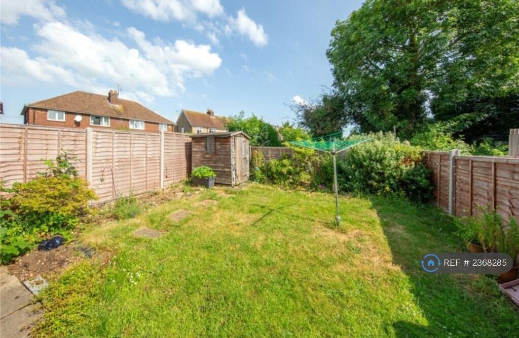 Main image of property: Mullion Close, Luton, LU2