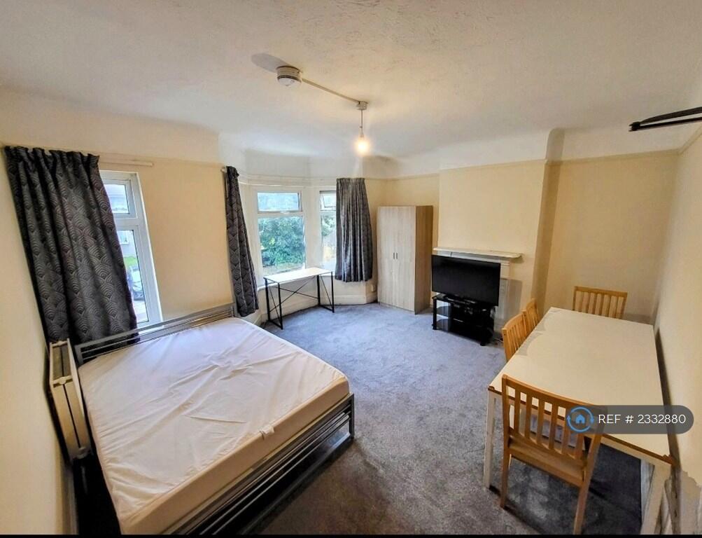 Main image of property: Plumstead High Street, London, SE18