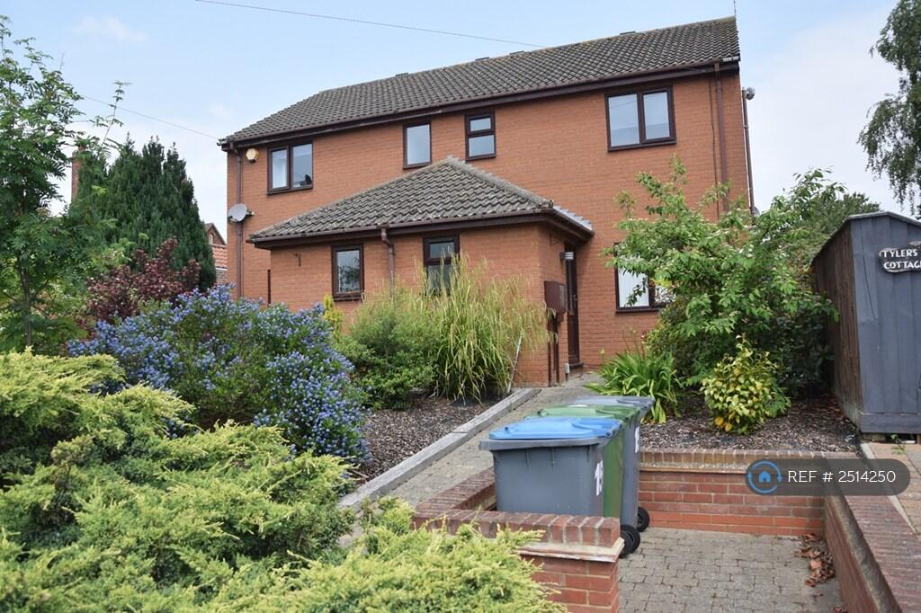 Main image of property: High Road, Trimley St. Mary, Felixstowe, IP11