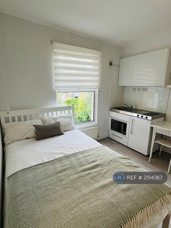 Main image of property: Askew Crescent, London, W12