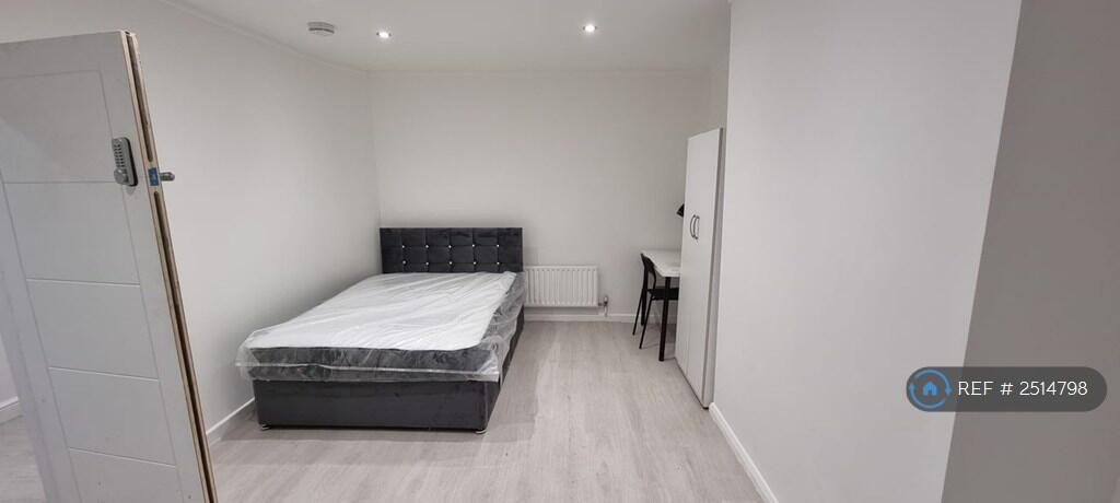 Main image of property: Maldon Road, Colchester, CO3