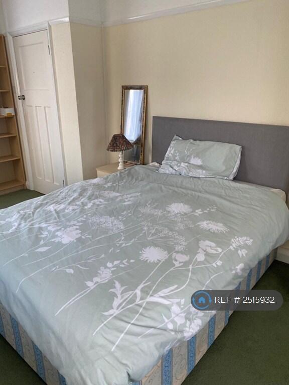 Main image of property: Boundary Road, Beeston, Nottingham, NG9