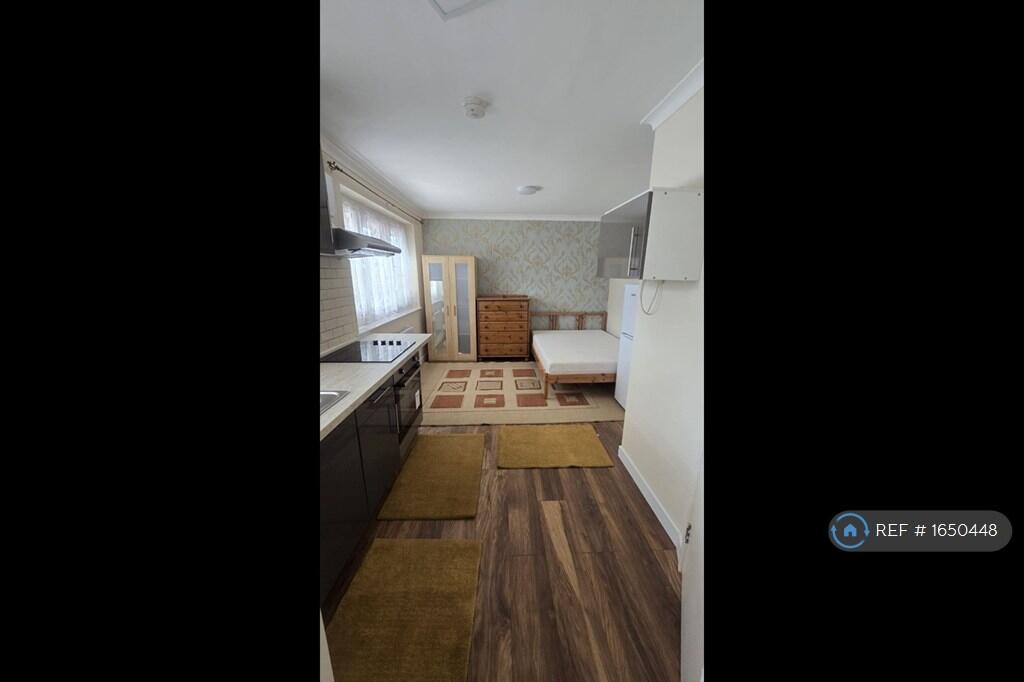 Main image of property: Marlowe Square, Mitcham, CR4