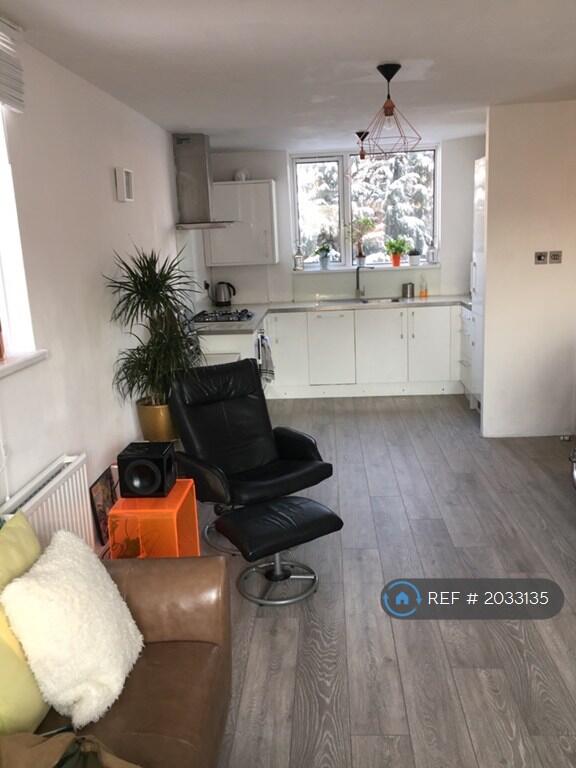 Main image of property: Wickersley Road, London, SW11