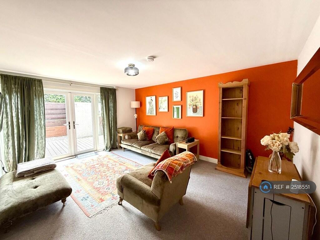 Main image of property: Newhaven Main Street, Edinburgh, EH6