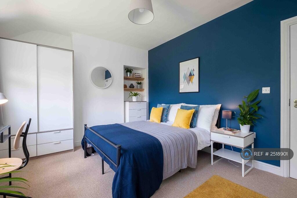 Main image of property: Summerleaze, Bristol, BS16