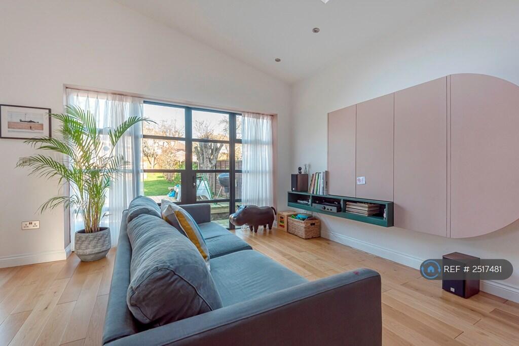 Main image of property: Rochester Way, London, SE3