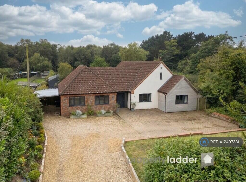 Main image of property: The Street, North Walsham, NR28