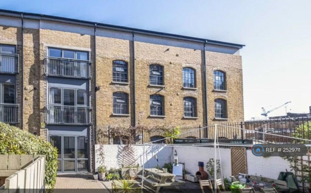 Main image of property: New Cross Rd, London, SE8