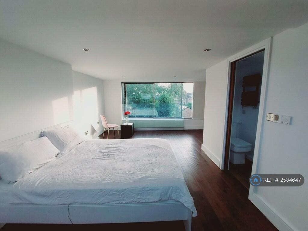 Main image of property: Wilson Road, London, SE5