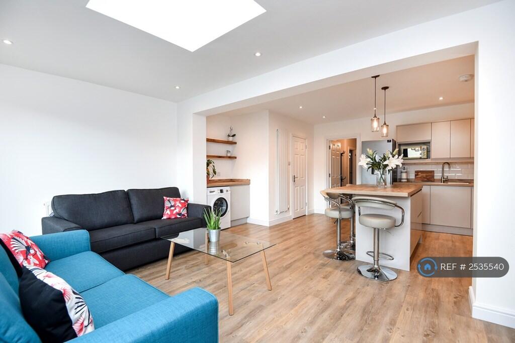 Main image of property: Fleming Mead, Mitcham, CR4