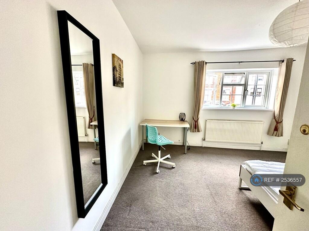 Main image of property: Bellevue Road, Southampton, SO15