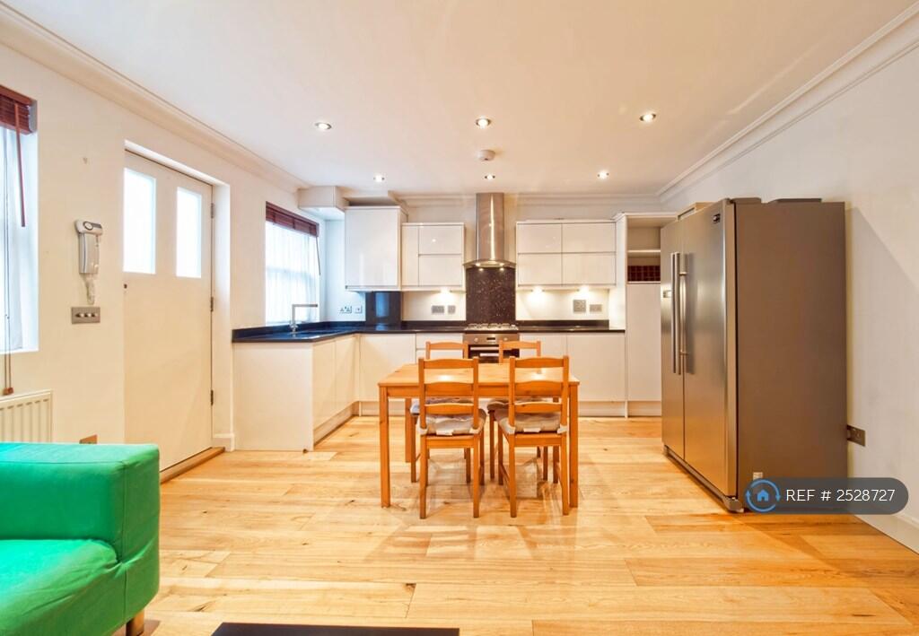 Main image of property: Athelstane Mews, London, N4