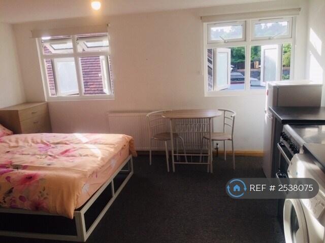 Main image of property: Norfolk Avenue, London, N13