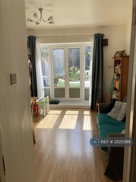 Main image of property: Mary Mac Arthur House, London, E2