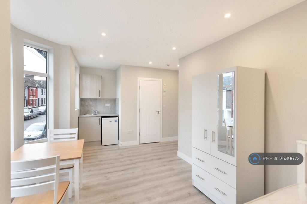 Main image of property: Crawley Road, Luton, LU1