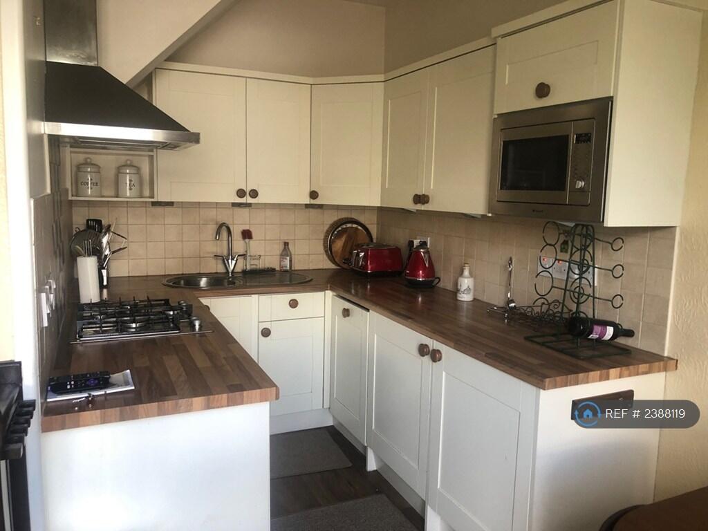 Main image of property: Queen Street, Leeds, LS19
