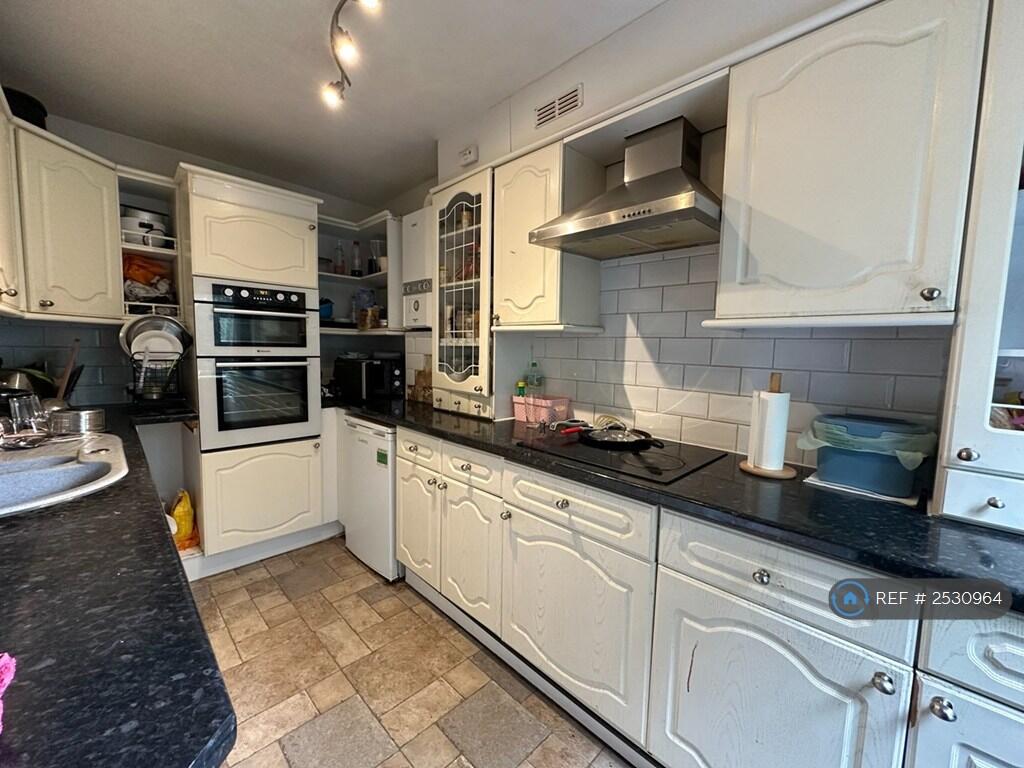 Main image of property: Worple Road, London, SW19