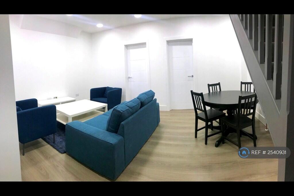 Main image of property: Market Street, Watford, WD18