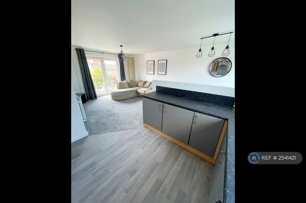 Main image of property: Park Grange Mount, Sheffield, S2
