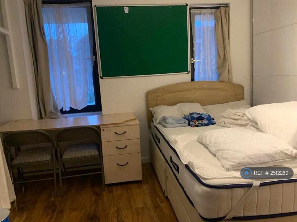 Main image of property: New Chapel Square, Feltham, TW13