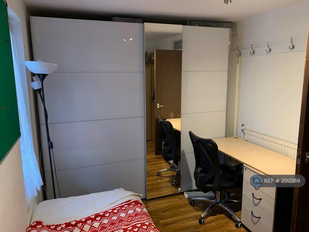Main image of property: New Chapel Square, Feltham, TW13