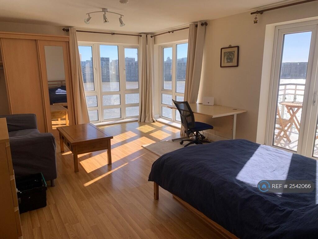 Main image of property: St. Davids Square, London, E14