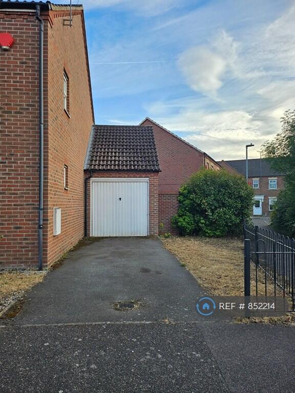 Main image of property: James Meadow, Langley Slough, SL3