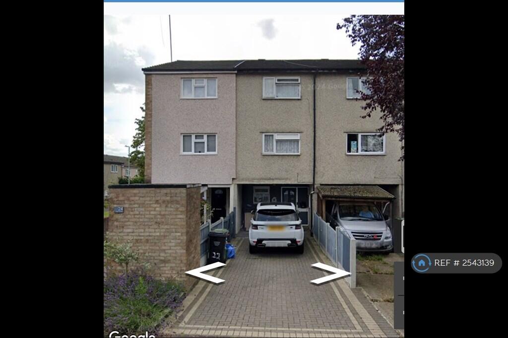 Main image of property: Deneway, Basildon, SS16