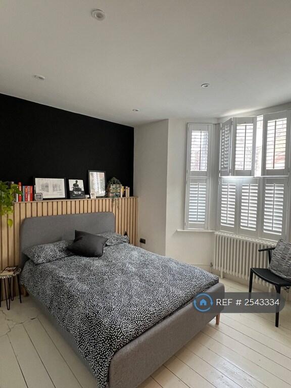 Main image of property: Woodhouse Road, London, E11