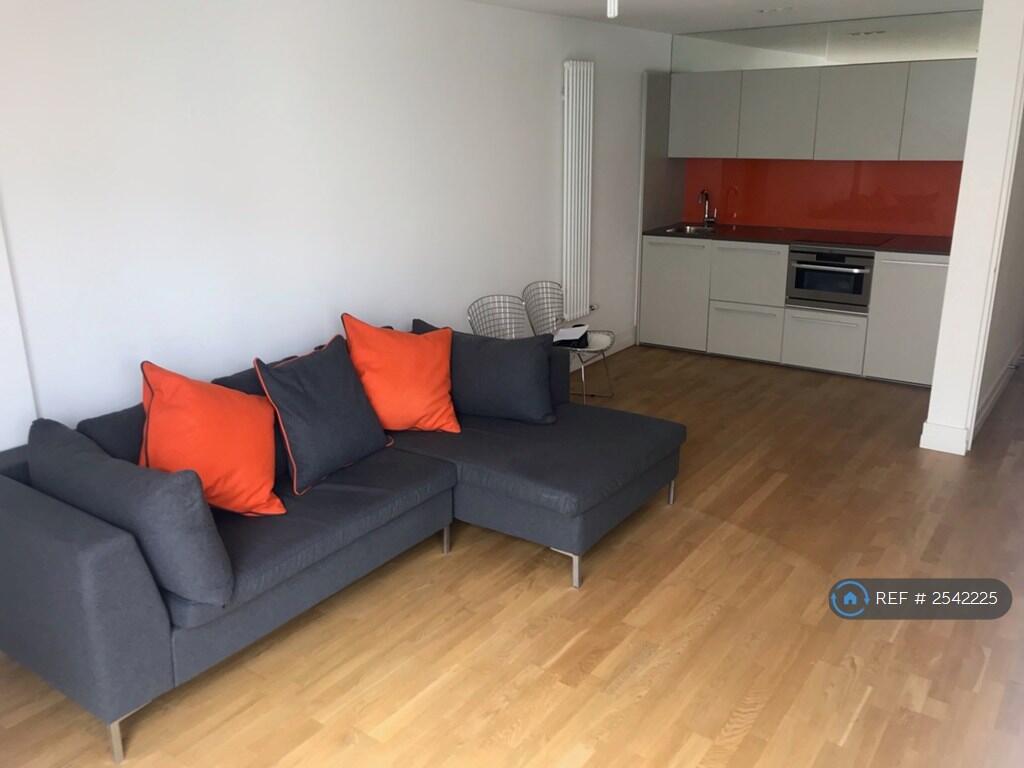 Main image of property: The Circus, Leicester, LE1