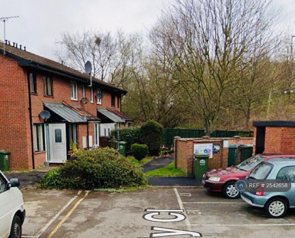 Main image of property: Kelly Close, Shepperton, TW17