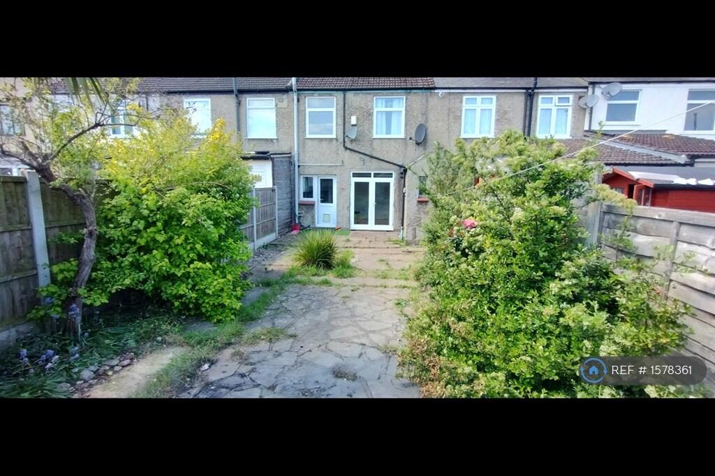 Main image of property: Kent Road, Grays, RM17