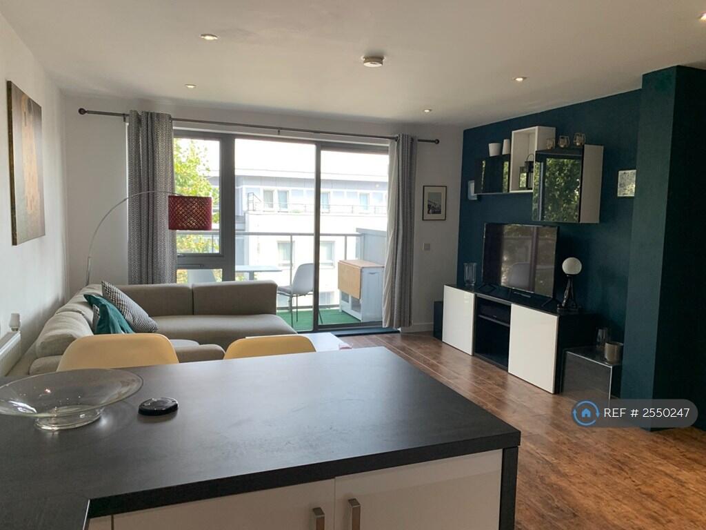 Main image of property: Felix Point, London, E14