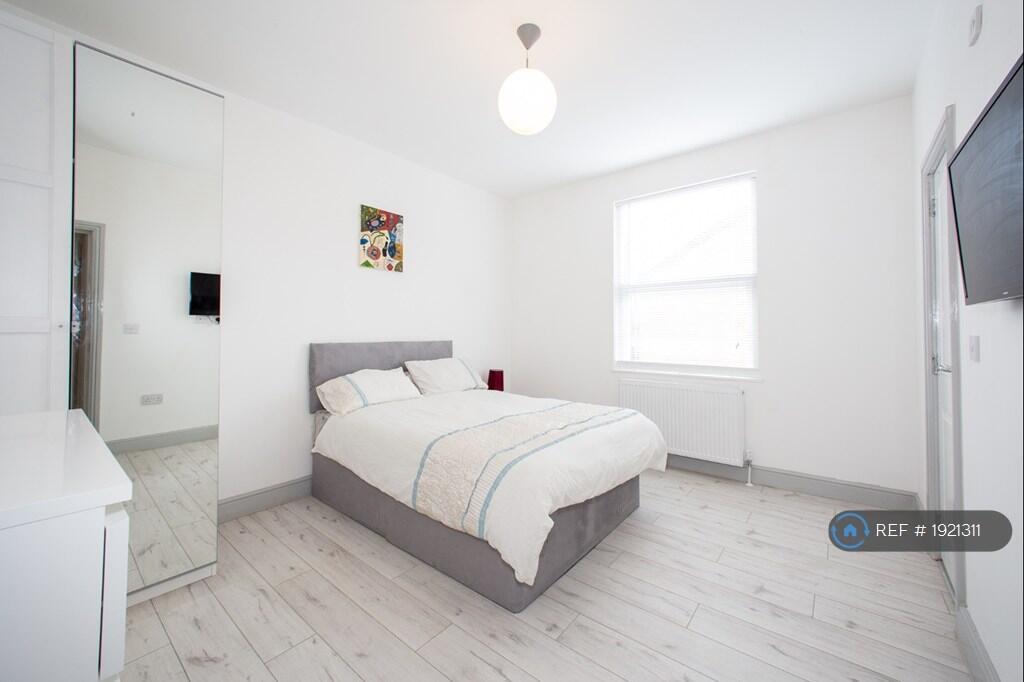 Main image of property: Croft Street, Lincoln, LN2