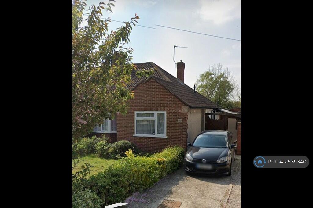 Main image of property: Oak Avenue, Chichester, PO19