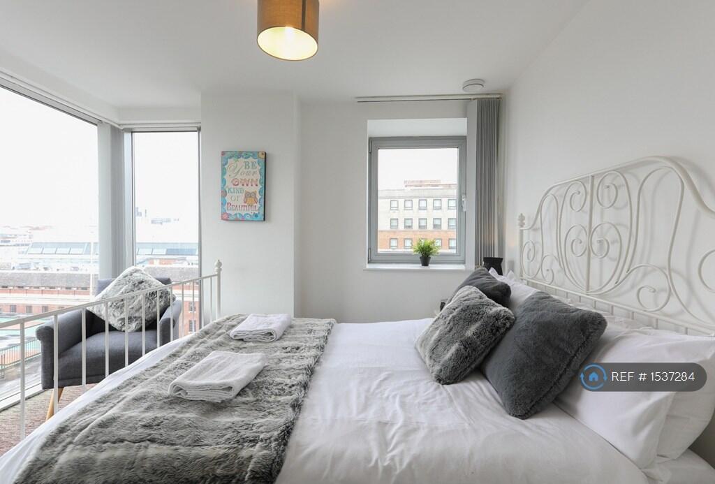 Main image of property: Basilica, Leeds, LS1