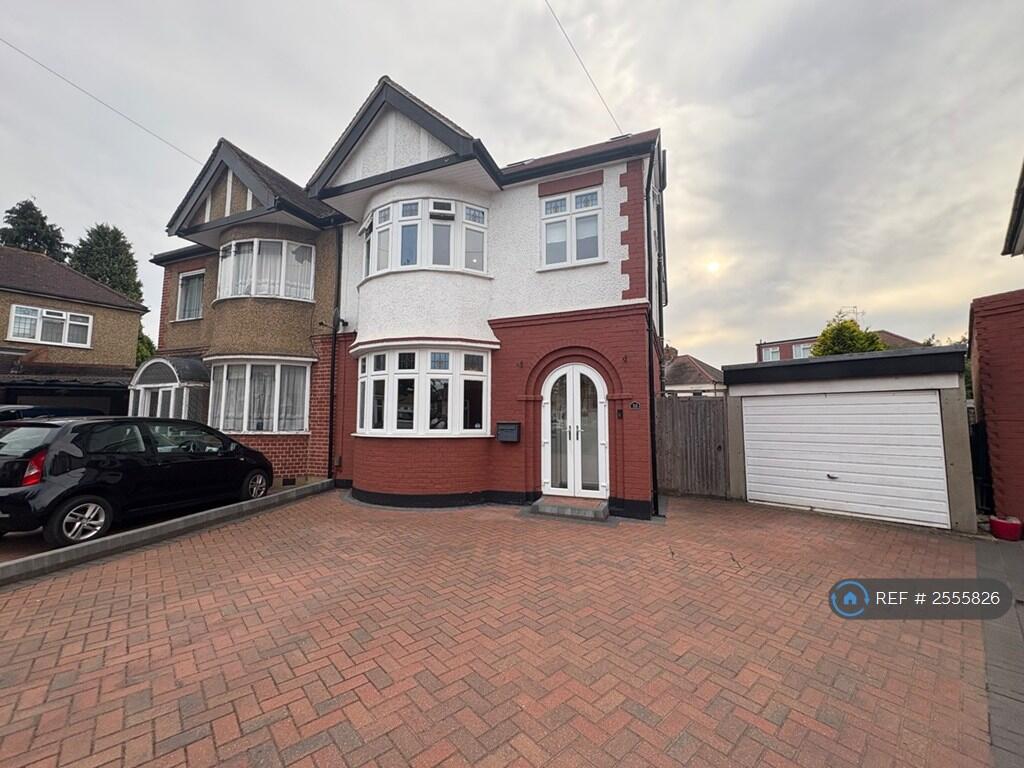 Main image of property: Vicars Close, Enfield, EN1