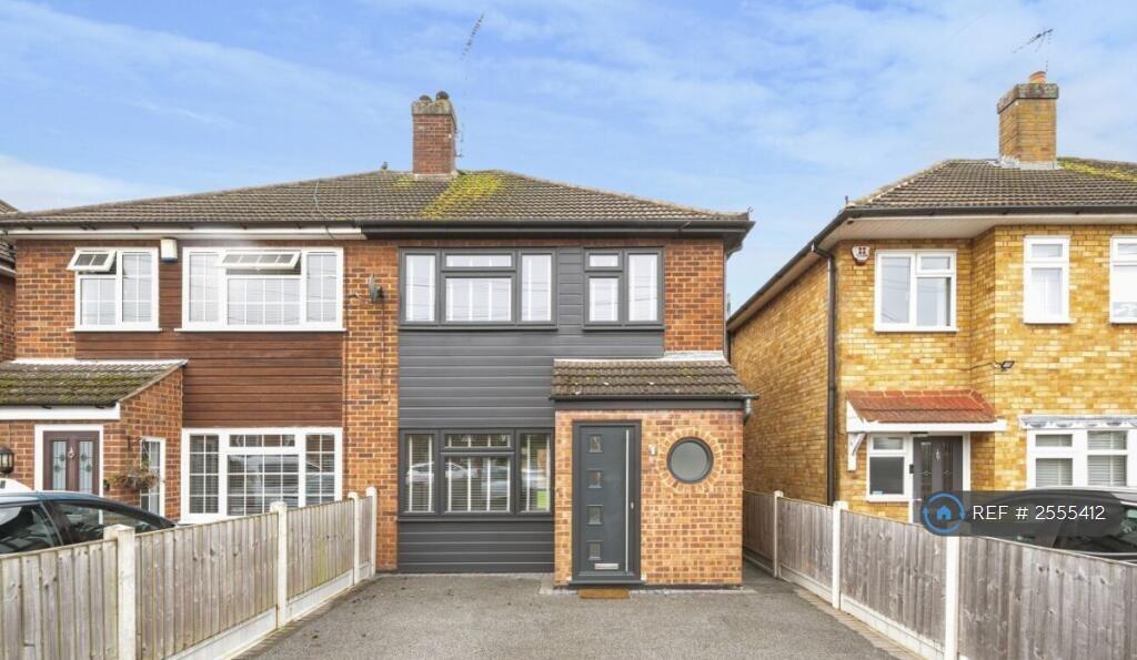 Main image of property: Doddinghurst Road, Brentwood, CM15