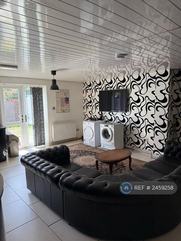 Main image of property: Fordrough Avenue, Birmingham, B9