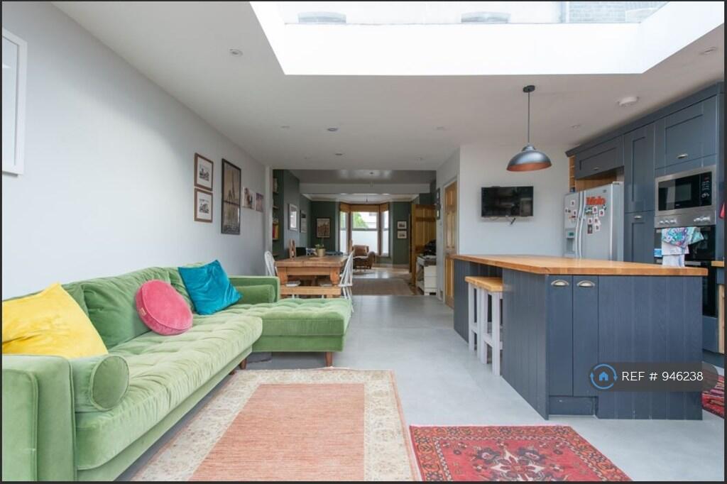 Main image of property: Carlyle Road, London, E12