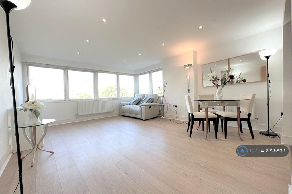 Main image of property: Canary Central, Canary Wharf, E14