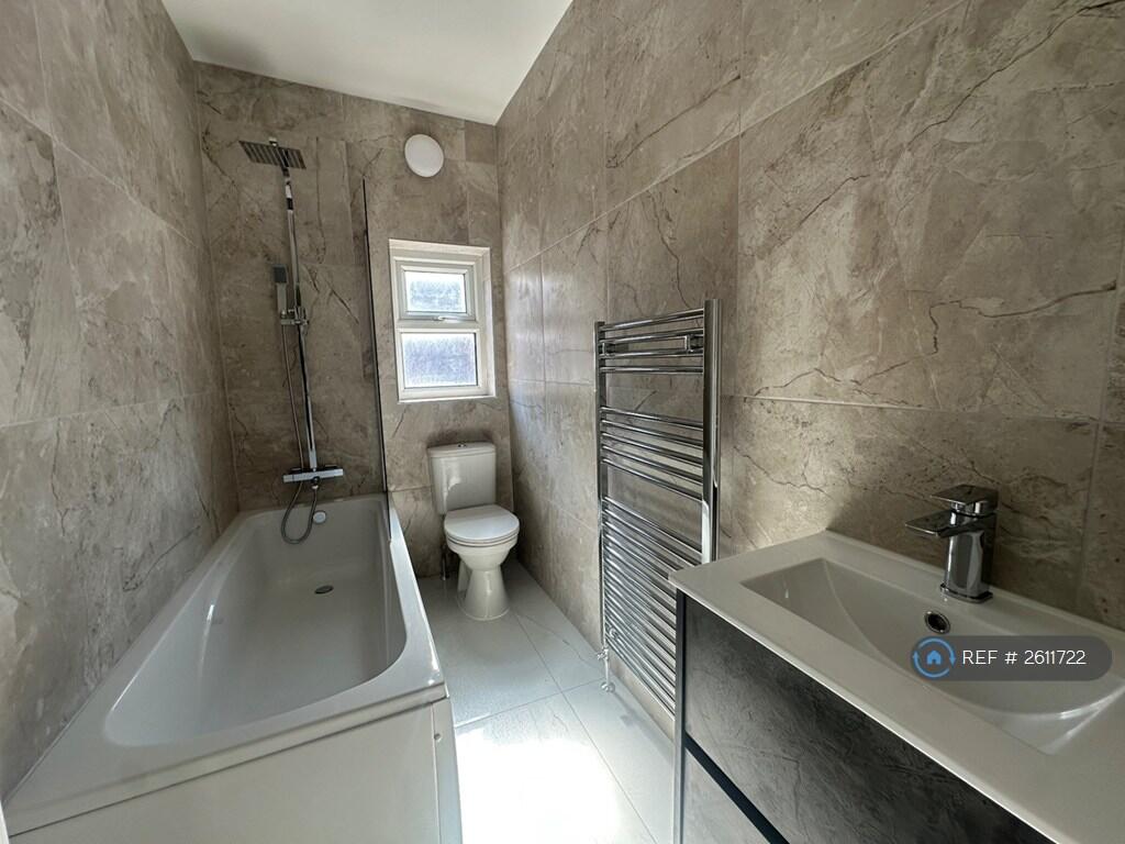 Main image of property: Lambton View, Leeds, LS8