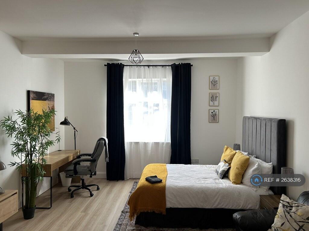 Main image of property: Bitterne Road, Southampton, SO18