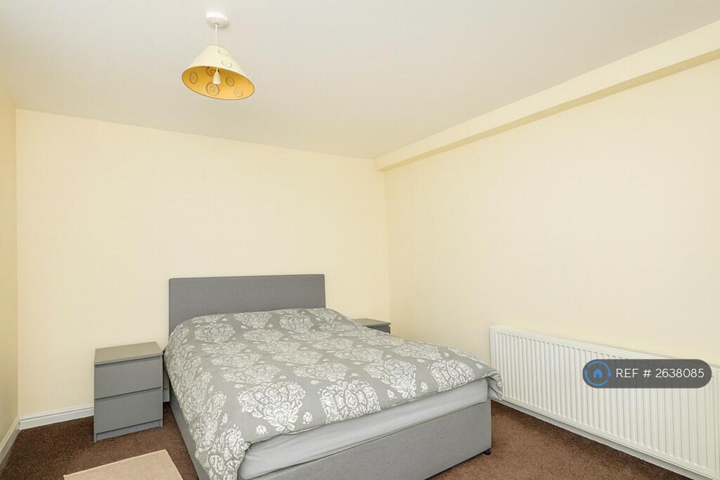 Main image of property: Melville Court, Chatham, ME4
