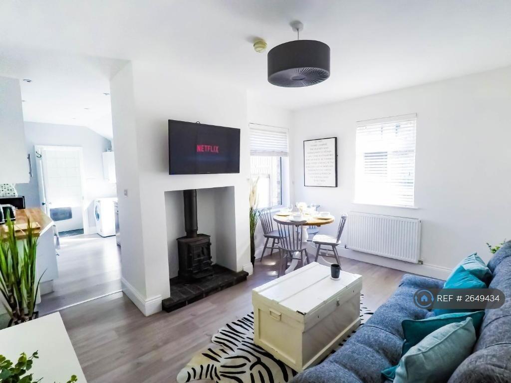 Main image of property: Queens Walk, Stamford, PE9