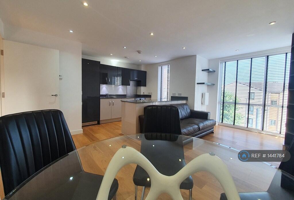 Main image of property: Lighterage Court, Brentford, TW8