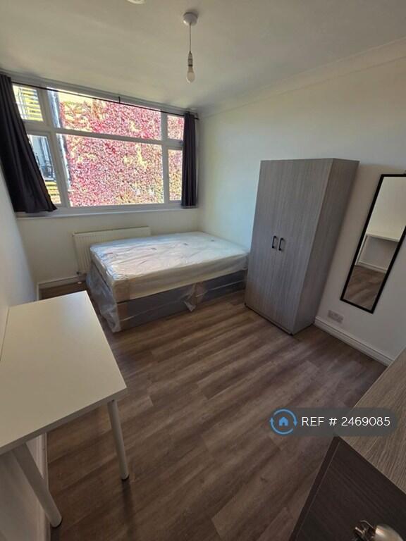 Main image of property: Spring Walk, London, E1