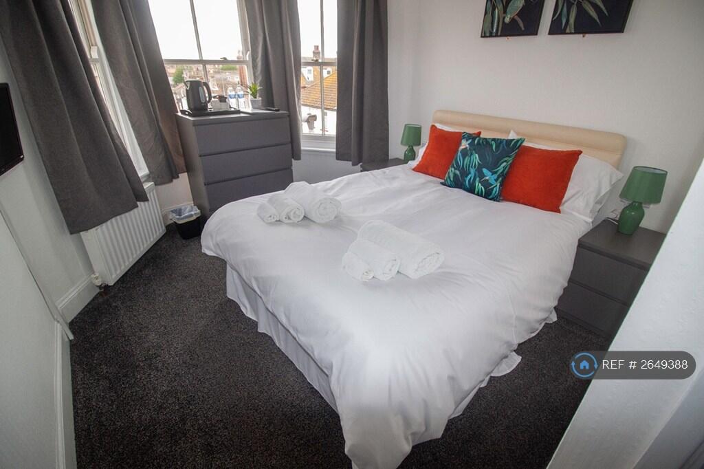 Main image of property: Camperdown, Great Yarmouth, NR30