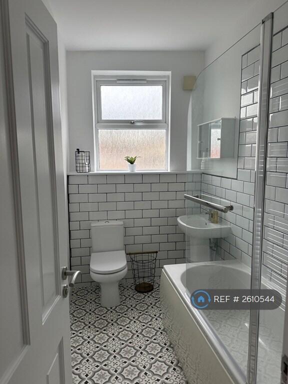 Main image of property: Wadsley Lane, Sheffield, S6